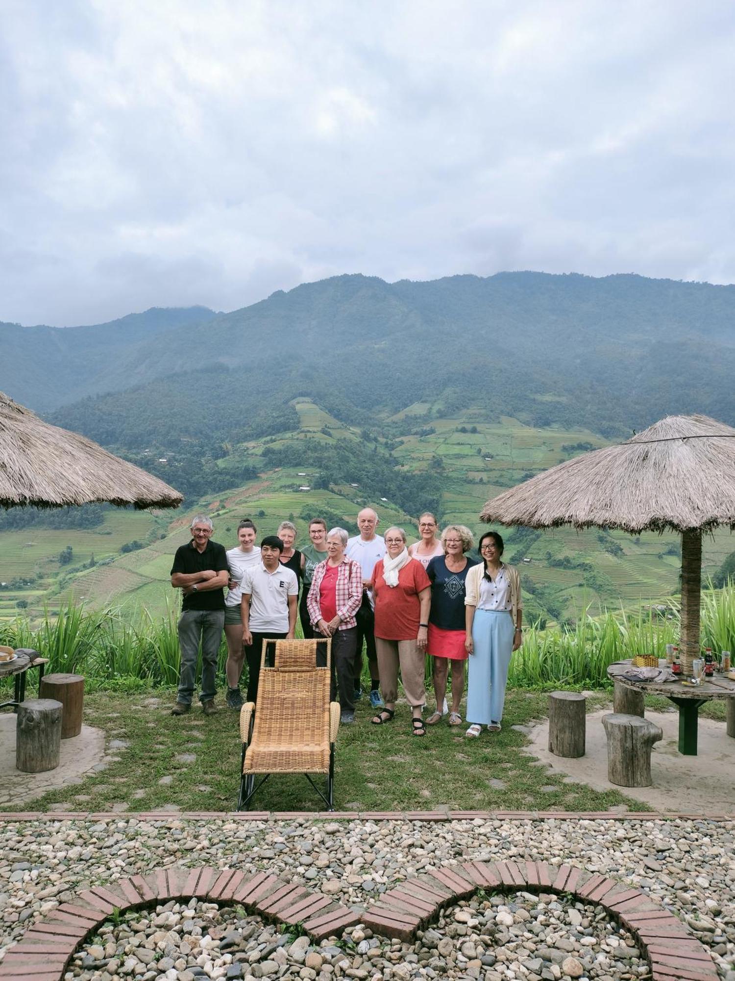 Mu Cang Chai Big View Homestay, Tour & Vegetarian מראה חיצוני תמונה